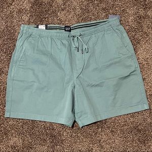Gap pull on shorts XXL NWT